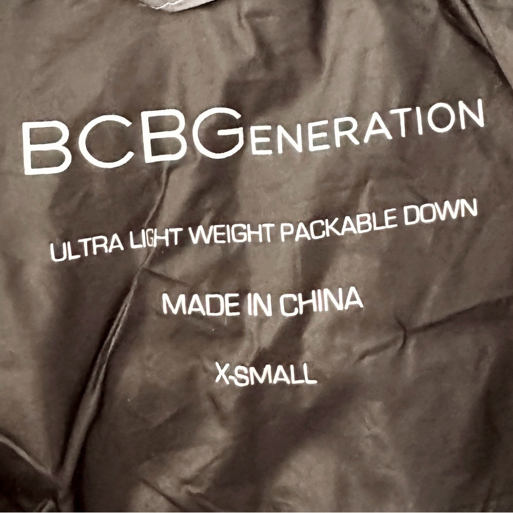 Bcbgeneration Gray Ultra Lightweight Packable Dow… - image 8